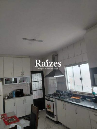 Casa, 3 quartos, 270 m² - Foto 4