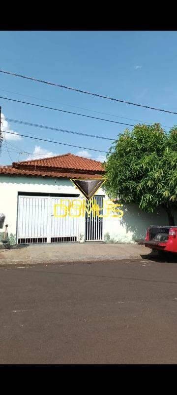 Casa, 3 quartos, 172 m² - Foto 1