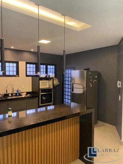 Casa, 3 quartos, 193 m² - Foto 1