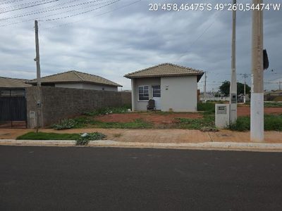 Casa, 2 quartos, 43 m² - Foto 1