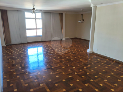 Apartamento, 3 quartos, 190 m² - Foto 1