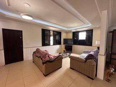 Casa, 4 quartos, 234 m² - Foto 3