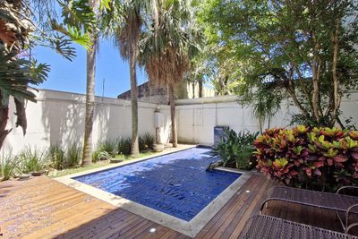 Casa, 4 quartos, 617 m² - Foto 1