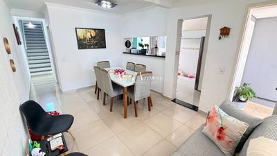 Casa, 3 quartos, 181 m² - Foto 1