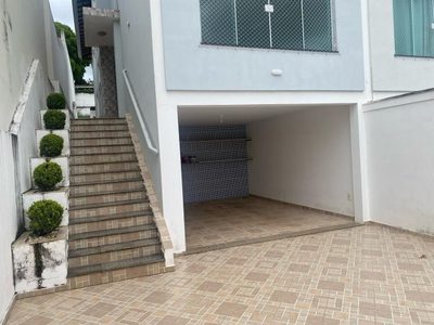 Sobrado, 3 quartos, 180 m² - Foto 1