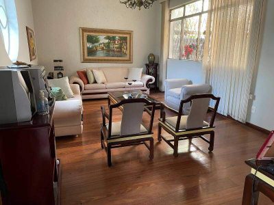 Casa, 4 quartos, 273 m² - Foto 1