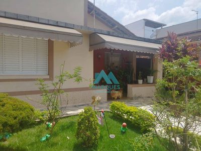 Casa, 3 quartos, 242 m² - Foto 2