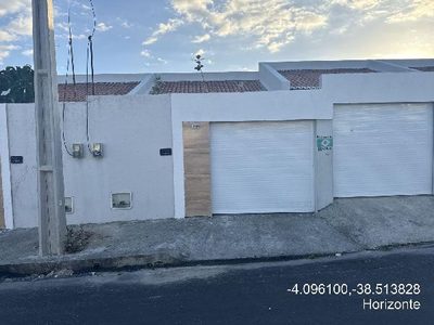 Casa, 2 quartos, 76 m² - Foto 1