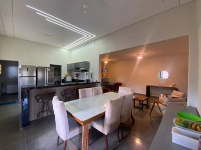 Casa, 4 quartos, 218 m² - Foto 1