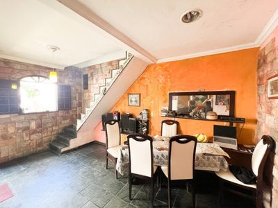 Casa, 3 quartos, 95 m² - Foto 2