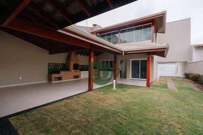 Casa, 3 quartos, 313 m² - Foto 1