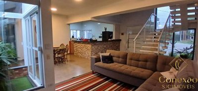Sobrado, 4 quartos, 300 m² - Foto 1