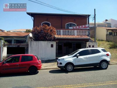 Casa, 4 quartos, 300 m² - Foto 1