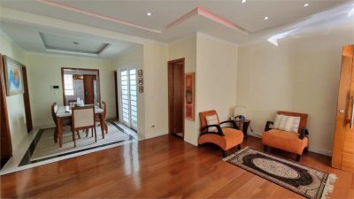 Casa, 3 quartos, 200 m² - Foto 1