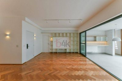 Apartamento, 3 quartos, 196 m² - Foto 1