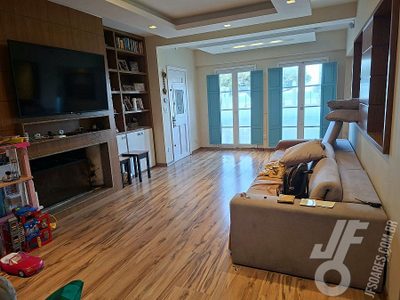 Sobrado, 5 quartos, 290 m² - Foto 1