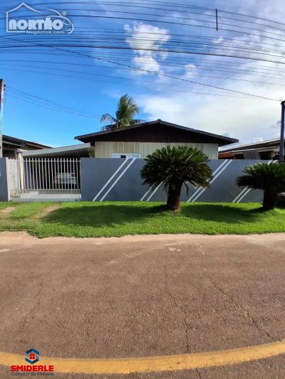 Casa, 4 quartos, 130 m² - Foto 1