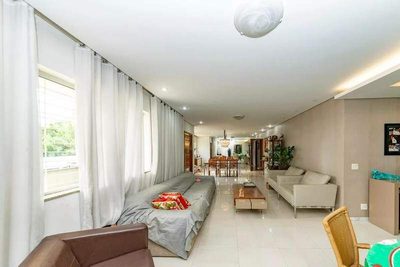 Casa, 4 quartos, 267 m² - Foto 2