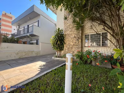 Casa, 3 quartos, 208 m² - Foto 1