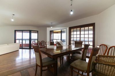 Apartamento, 4 quartos, 241 m² - Foto 5