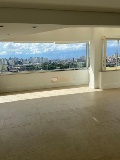 Cobertura, 3 quartos, 227 m² - Foto 1