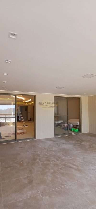Apartamento, 4 quartos, 228 m² - Foto 2