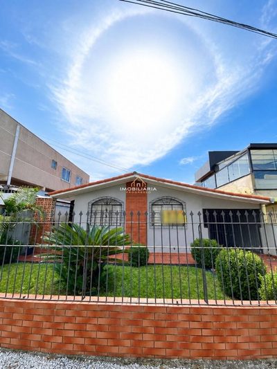 Casa, 6 quartos, 200 m² - Foto 1