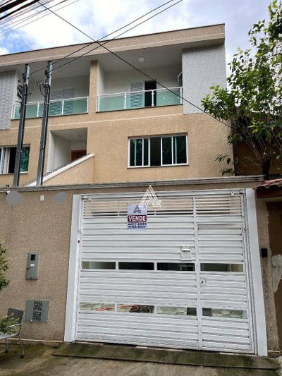 Sobrado, 3 quartos, 215 m² - Foto 1