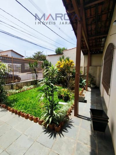 Casa, 4 quartos, 199 m² - Foto 1