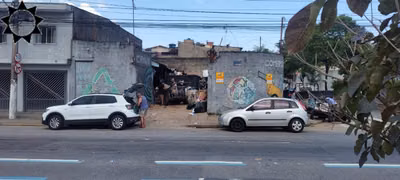 Loteamento e Condomínio, 220 m² - Foto 1