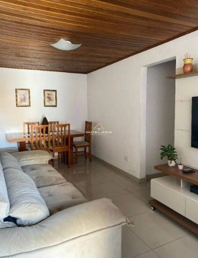 Casa, 6 quartos, 200 m² - Foto 3