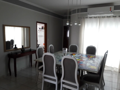Casa, 3 quartos, 178 m² - Foto 4