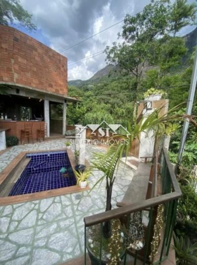 Casa, 2 quartos, 200 m² - Foto 1