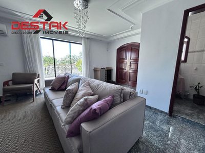 Casa, 3 quartos, 215 m² - Foto 3