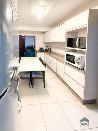 Casa, 4 quartos, 226 m² - Foto 3