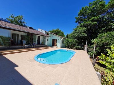 Casa, 4 quartos, 360 m² - Foto 1