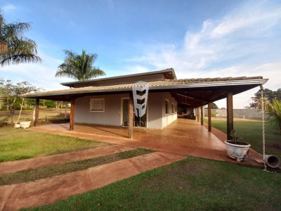 Casa, 2 quartos, 1600 m² - Foto 1