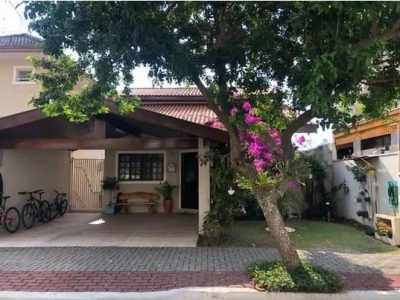 Casa, 4 quartos, 200 m² - Foto 1