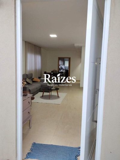 Casa, 4 quartos, 262 m² - Foto 4