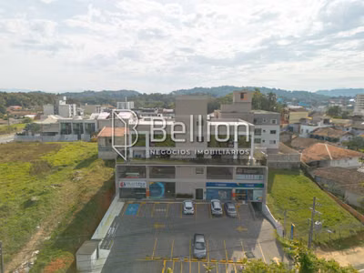 Apartamento, 3 quartos, 180 m² - Foto 1