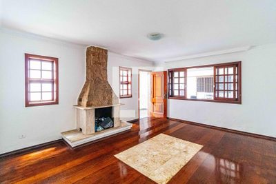 Casa, 3 quartos, 197 m² - Foto 1