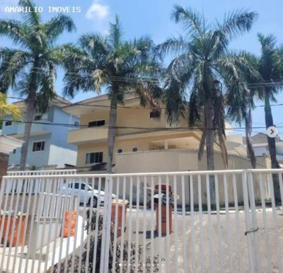Casa, 4 quartos, 210 m² - Foto 1
