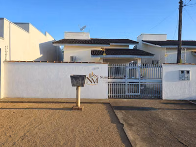 Casa, 2 quartos, 77 m² - Foto 1