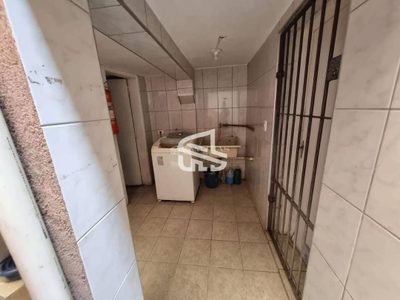 Casa, 5 quartos, 162 m² - Foto 1