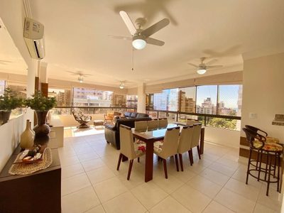 Apartamento, 3 quartos, 180 m² - Foto 1