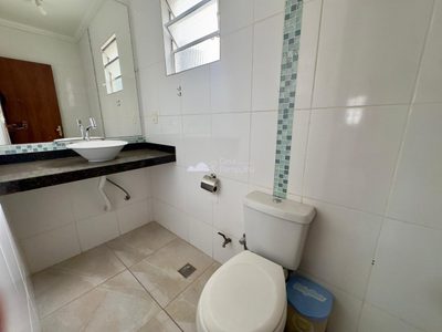 Casa, 4 quartos, 240 m² - Foto 1