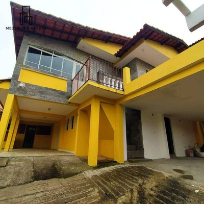 Casa, 4 quartos, 210 m² - Foto 1