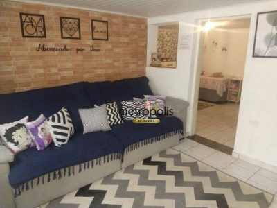 Casa, 2 quartos, 207 m² - Foto 1