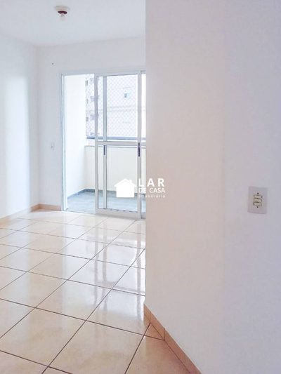 Apartamento, 2 quartos, 60 m² - Foto 2