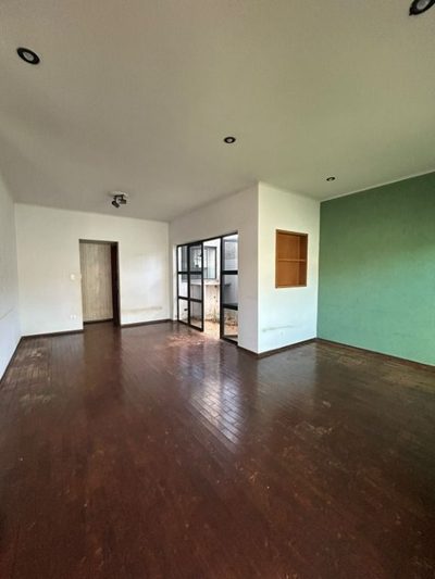 Casa, 3 quartos, 249 m² - Foto 1